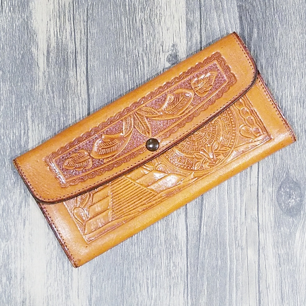 Vintage Leather Hand Tooled Embossed Mexico Wallet